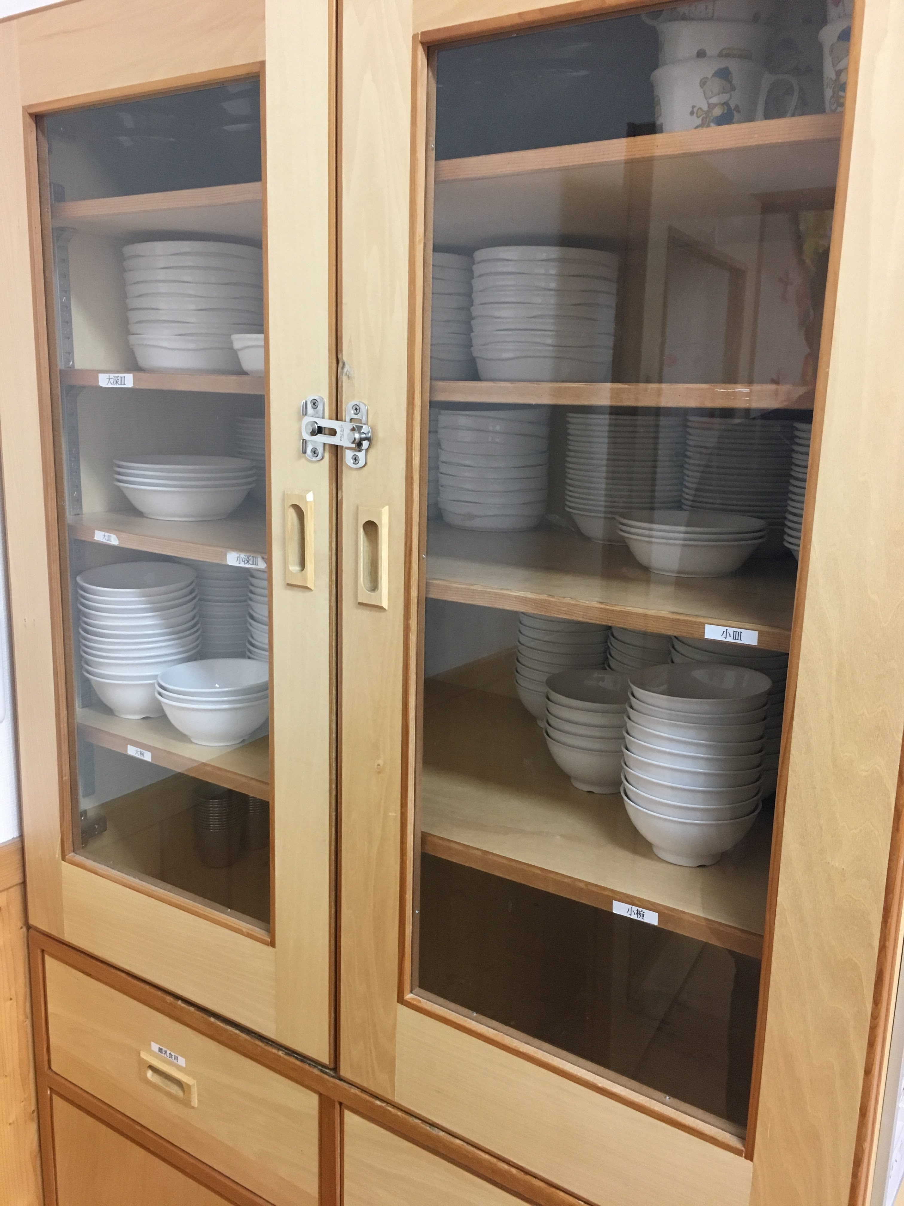 陶器の食器